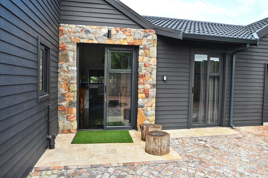 3 Bedroom Property for Sale in The Island Western Cape